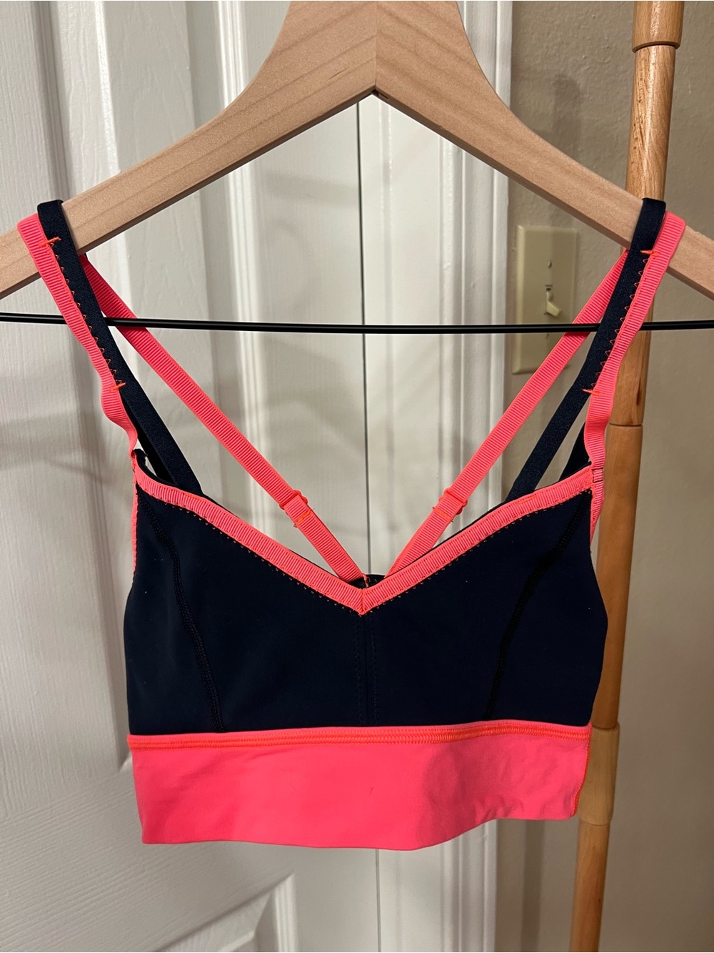 Lululemon Flip your Dog Women’s Sports Bra - Navy and Pink